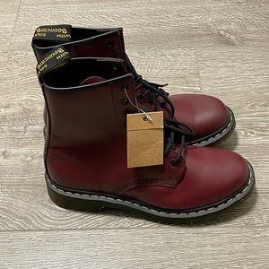 Doc Martens 1460 Classic Burgundy Brand new